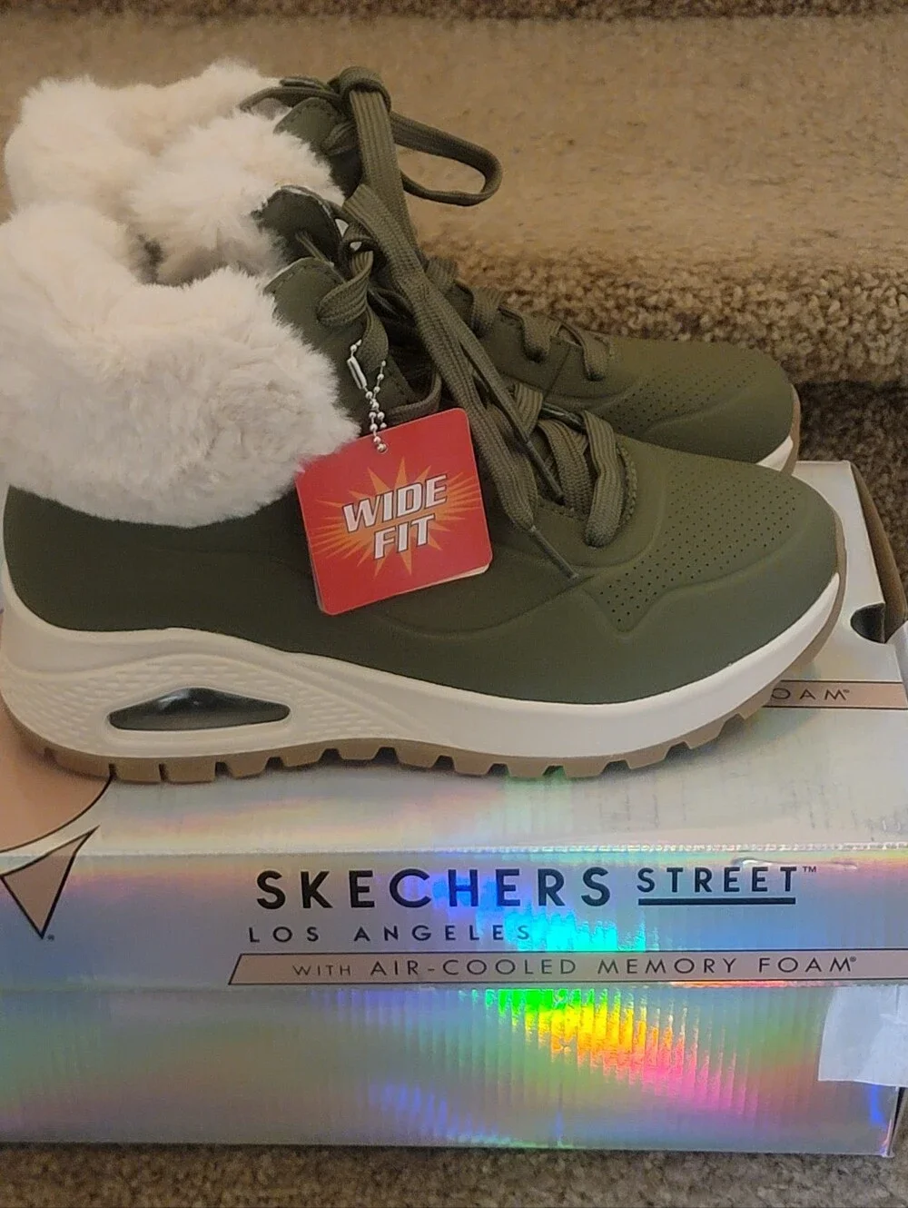 Women Skechers Uno Rugged- Fall Ait Short Boots In Olive Color Size 6.5 Wide